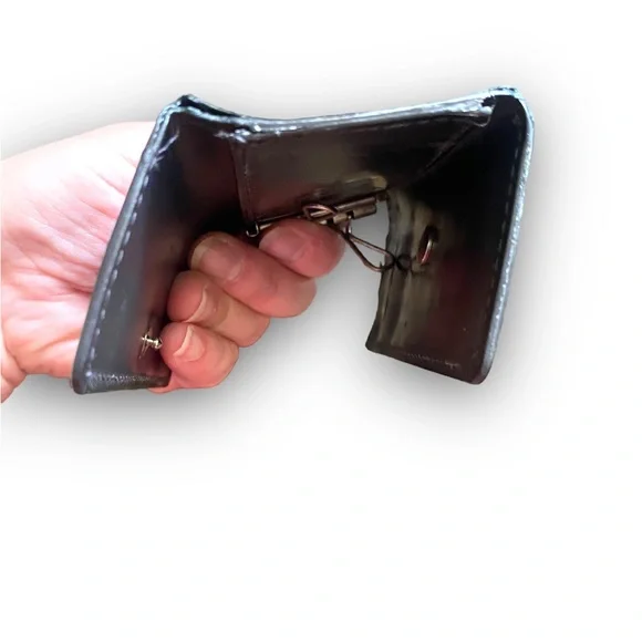 Louis Vuitton key holder - Picture 4 of 6